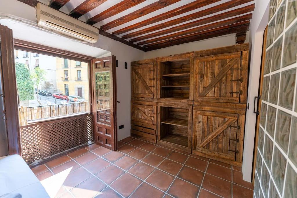 Encantador Apartamento En Calle Segovia مدريد المظهر الخارجي الصورة