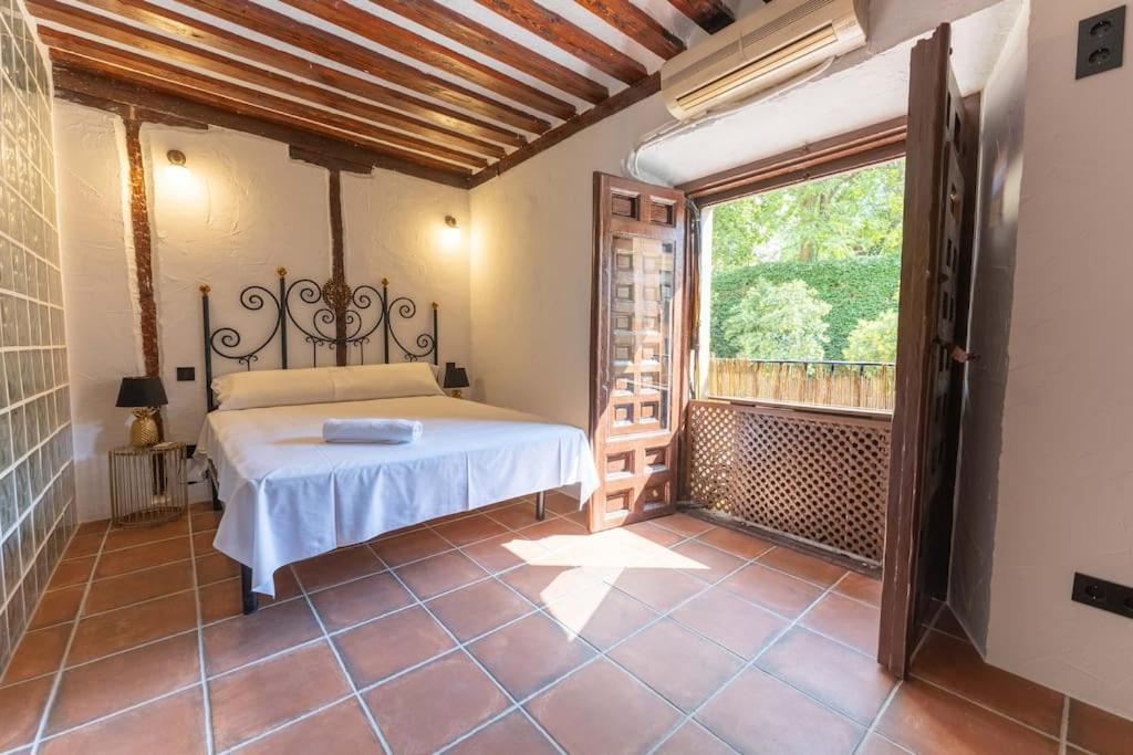Encantador Apartamento En Calle Segovia مدريد المظهر الخارجي الصورة